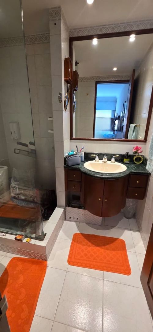 Apartamento de 3 alcobas en venta en Santa Barbara Central, Bogotá, 168 m² · foto 12 de 17
