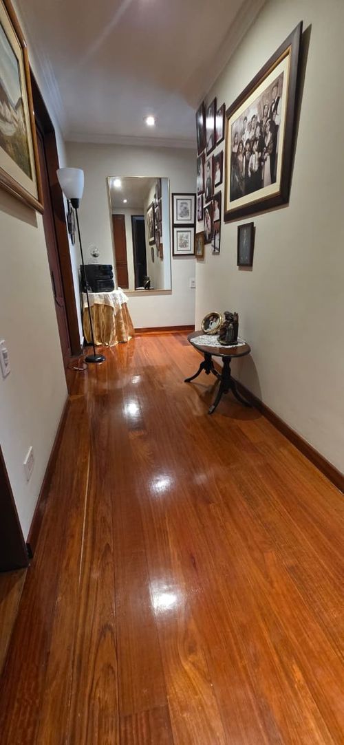 Apartamento de 3 alcobas en venta en Santa Barbara Central, Bogotá, 168 m² · foto 16 de 17