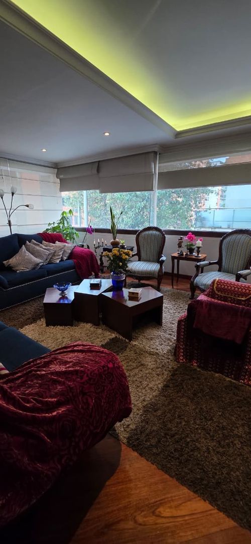 Apartamento de 3 alcobas en venta en Santa Barbara Central, Bogotá, 168 m² · foto 4 de 17