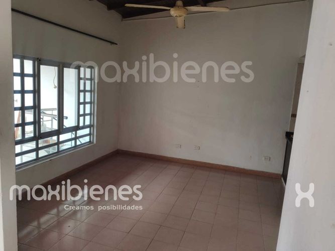 Casa de 3 alcobas en arriendo en Parroquial, Apartado, 150 m² · foto 3 de 24