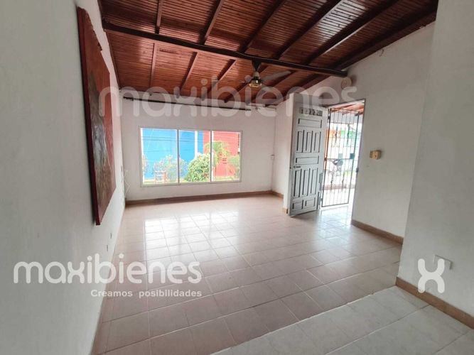 Casa de 3 alcobas en arriendo en Parroquial, Apartado, 150 m² · foto 4 de 24