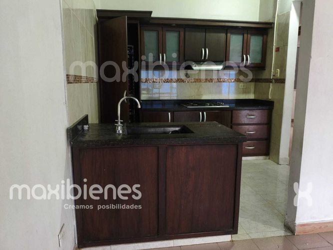 Casa de 3 alcobas en arriendo en Parroquial, Apartado, 150 m² · foto 5 de 24