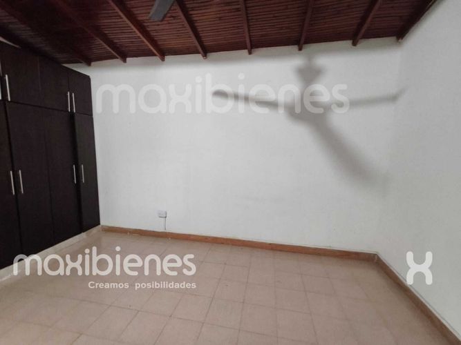 Casa de 3 alcobas en arriendo en Parroquial, Apartado, 150 m² · foto 17 de 24