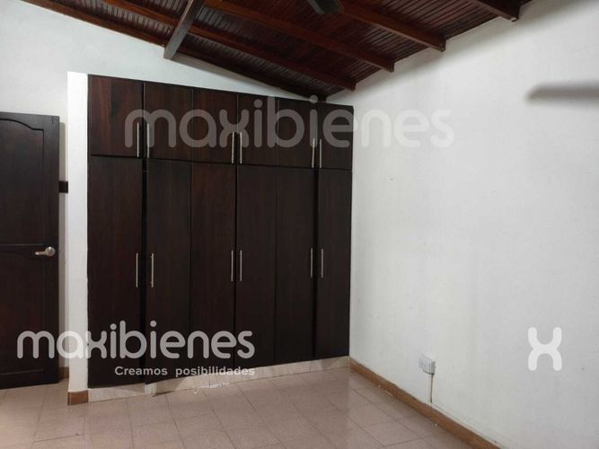 Casa de 3 alcobas en arriendo en Parroquial, Apartado, 150 m² · foto 20 de 24