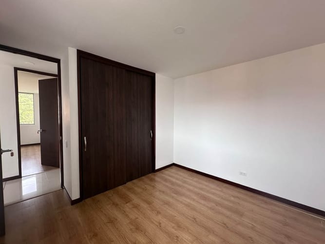 Apartamento de 3 alcobas en arriendo en El Tesoro, Medellín, 136 m² · foto 9 de 19