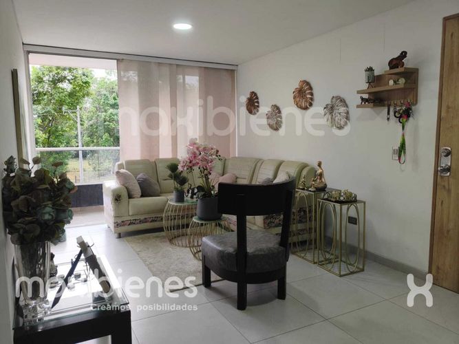 Apartamento de 2 alcobas en venta en El Salvador, Apartado, 60 m² · foto 7 de 24