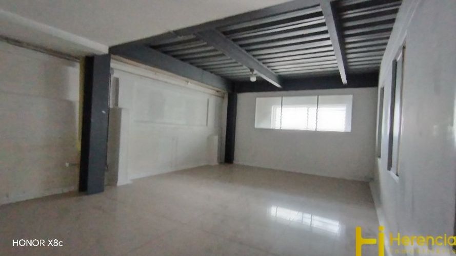 Bodega en arriendo en La Esmeralda, Itagüí, 2039 m² · foto 13 de 22