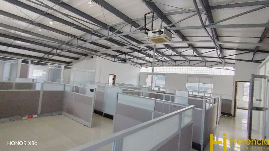Bodega en arriendo en La Esmeralda, Itagüí, 2039 m² · foto 16 de 22