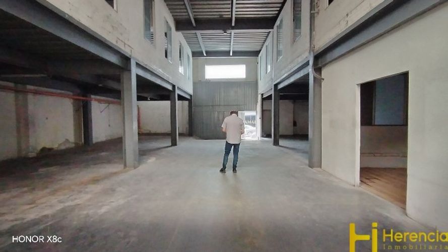 Bodega en arriendo en La Esmeralda, Itagüí, 2039 m² · foto 22 de 22