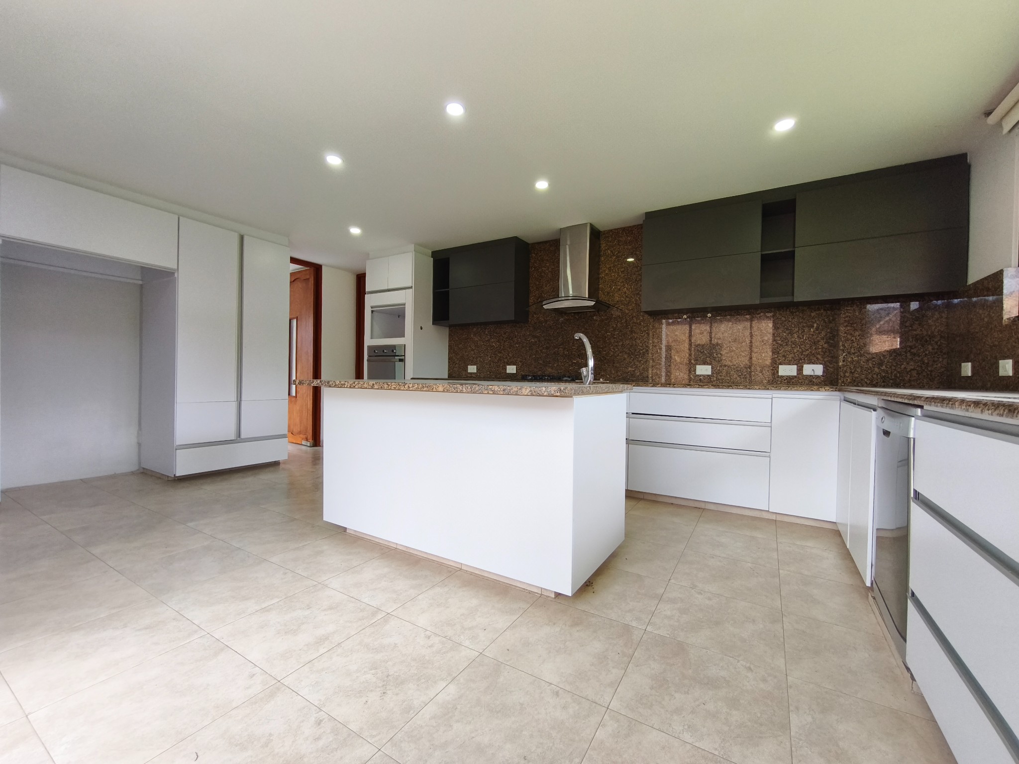 Casa en venta en Guaymaral, Bogotá · foto 15 de 24