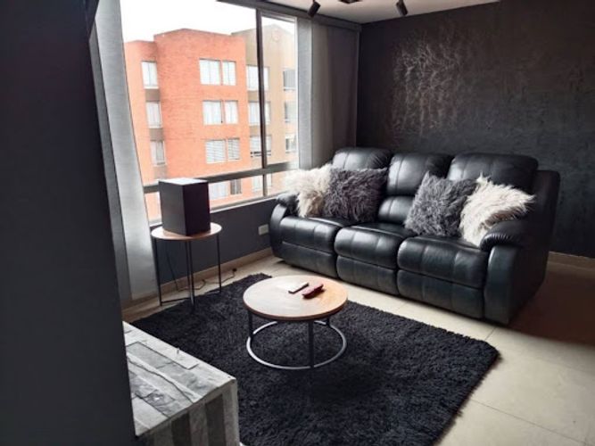 Apartamento de 3 alcobas en arriendo en Hacienda Casablanca La Herreria, Madrid, 64 m² · foto 2 de 9