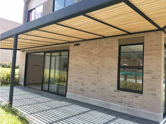 Casa de 3 alcobas en venta en Puente Pelaez, El Retiro, 238 m² · foto 4 de 24