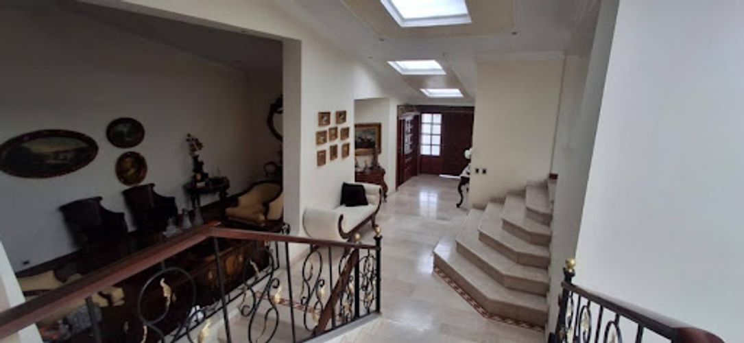 Casa en venta en Santa Barbara Occidental, Bogotá · foto 3 de 24