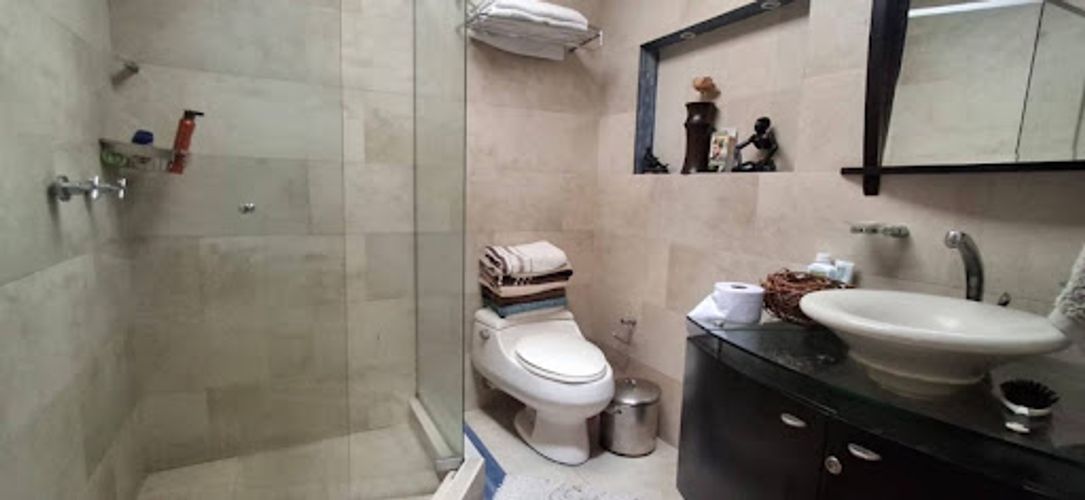 Casa en venta en Santa Barbara Occidental, Bogotá · foto 7 de 24