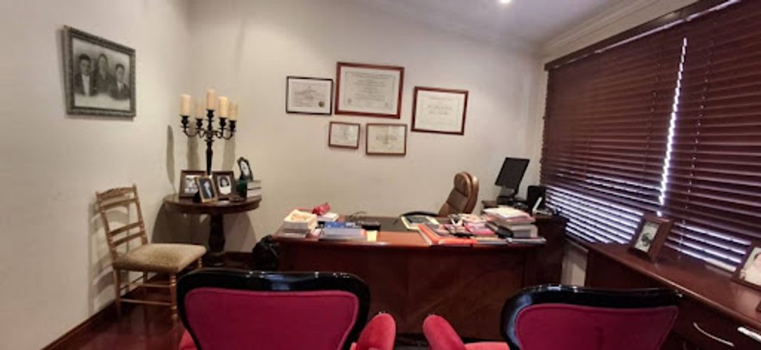 Casa en venta en Santa Barbara Occidental, Bogotá · foto 8 de 24