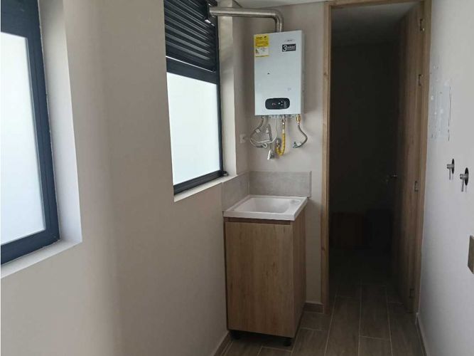 Casa de 3 alcobas en venta en Puente Pelaez, El Retiro, 238 m² · foto 11 de 24
