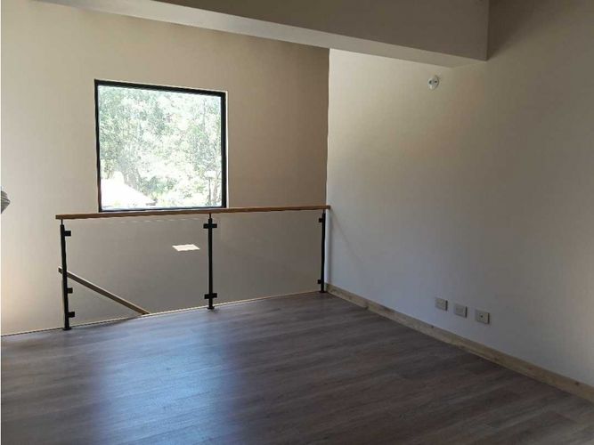 Casa de 3 alcobas en venta en Puente Pelaez, El Retiro, 238 m² · foto 13 de 24