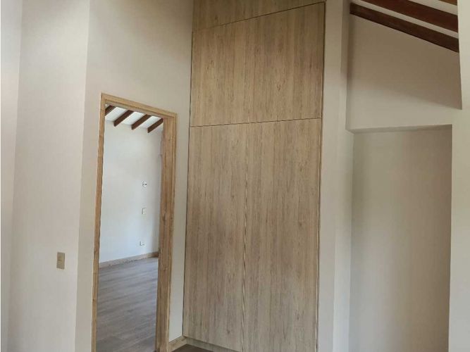 Casa de 3 alcobas en venta en Puente Pelaez, El Retiro, 238 m² · foto 14 de 24