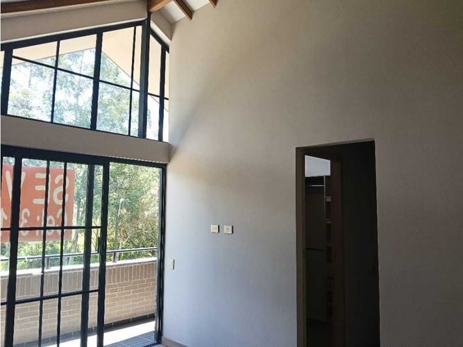 Casa de 3 alcobas en venta en Puente Pelaez, El Retiro, 238 m² · foto 15 de 24