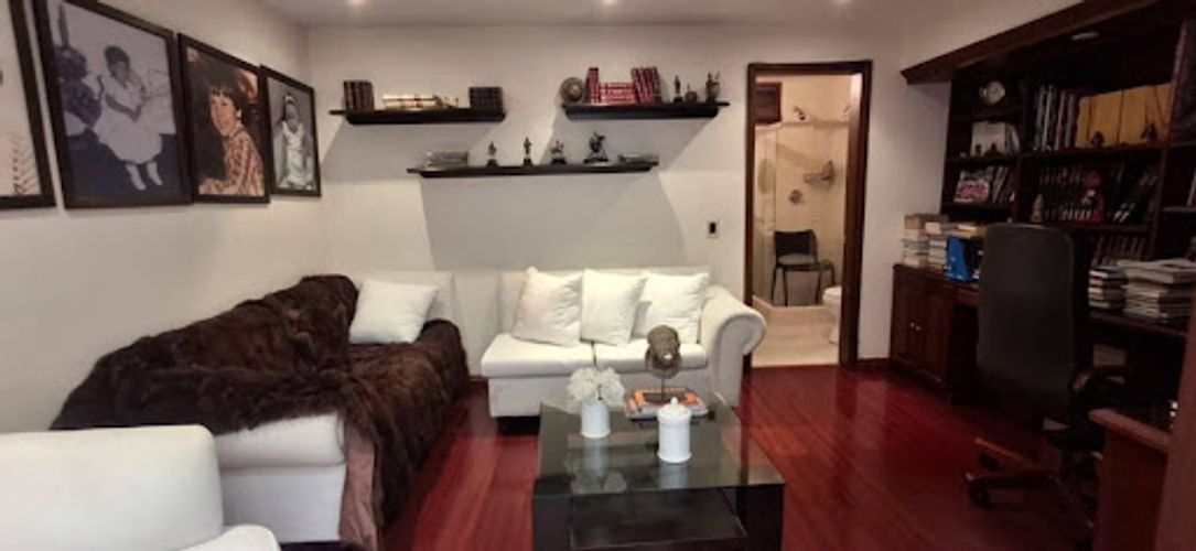 Casa en venta en Santa Barbara Occidental, Bogotá · foto 18 de 24