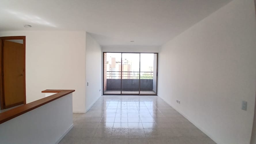 Apartamento de 3 alcobas en arriendo en La Florida, Medellín, 85 m² · foto 3 de 22