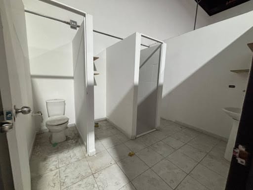 Local en arriendo en Suramérica, Itagüí, 148 m² · foto 7 de 8