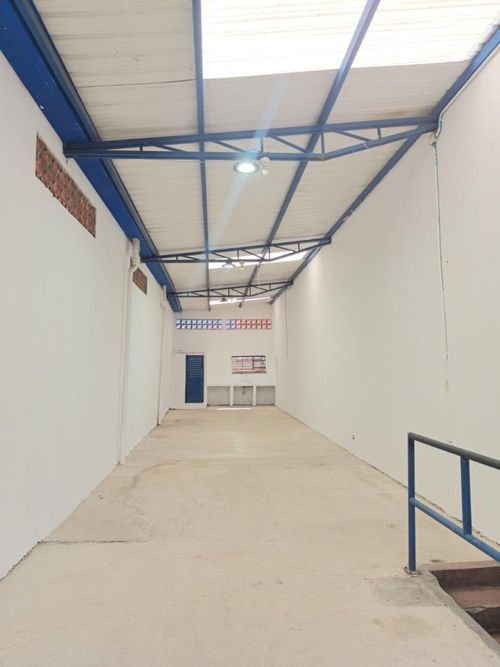 Bodega en arriendo en Naranjal, Medellín, 80 m² · foto 4 de 6
