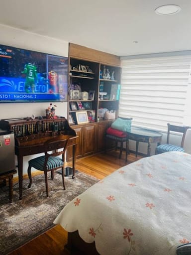 Apartamento de 3 alcobas en venta en Rincon Del Chico, Bogotá, 236 m² · foto 6 de 23
