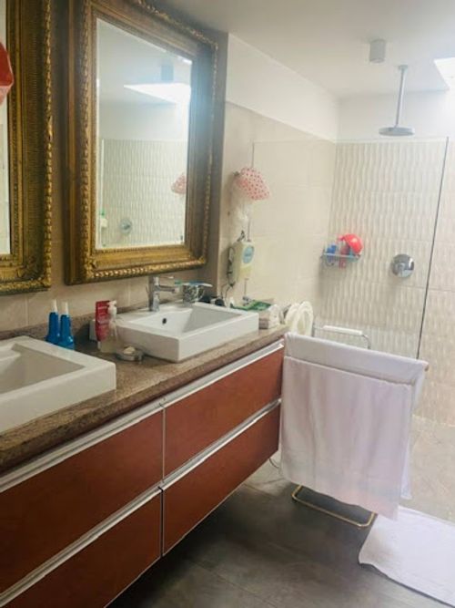 Apartamento de 3 alcobas en venta en Rincon Del Chico, Bogotá, 236 m² · foto 7 de 23