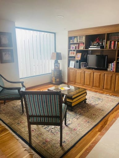 Apartamento de 3 alcobas en venta en Rincon Del Chico, Bogotá, 236 m² · foto 11 de 23