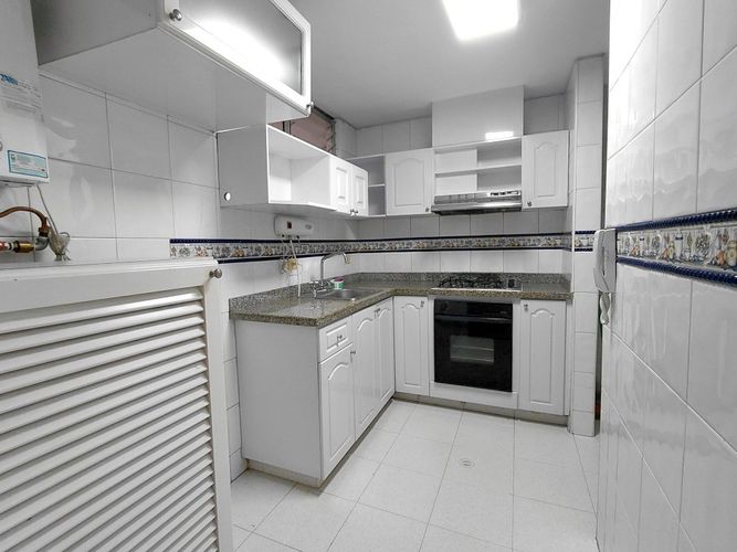Apartamento de 3 alcobas en venta en Chico Norte, Bogotá, 101 m² · foto 8 de 24