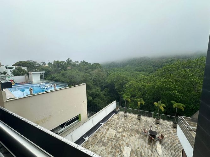 Apartamento de 4 alcobas en venta en Cabecera Del Llano, Bucaramanga, 264 m² · foto 7 de 11