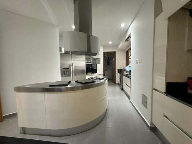 Apartamento de 4 alcobas en venta en Cabecera Del Llano, Bucaramanga, 264 m² · foto 10 de 11