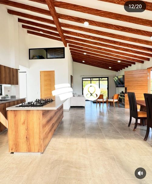 Casa de 3 alcobas en venta en El Carmen De Viboral, El Carmen de Viboral, 1700 m² · foto 14 de 23