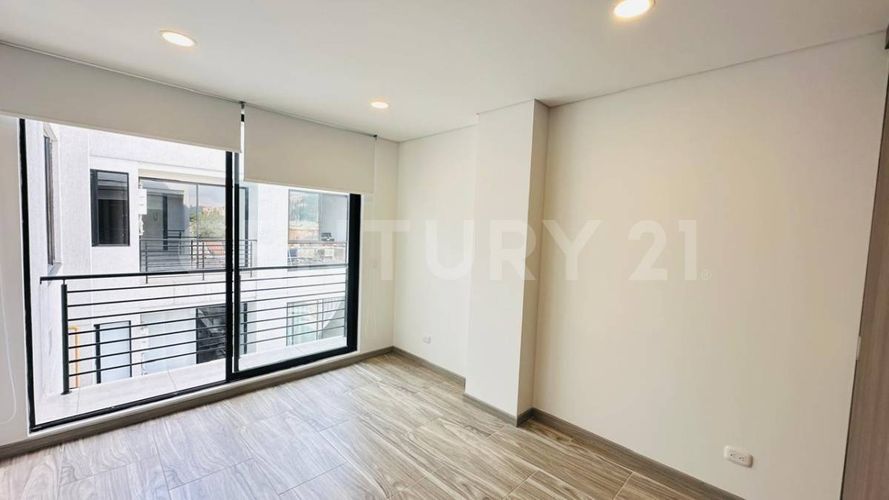 Apartamento en venta en Niza, Bogotá · foto 4 de 18