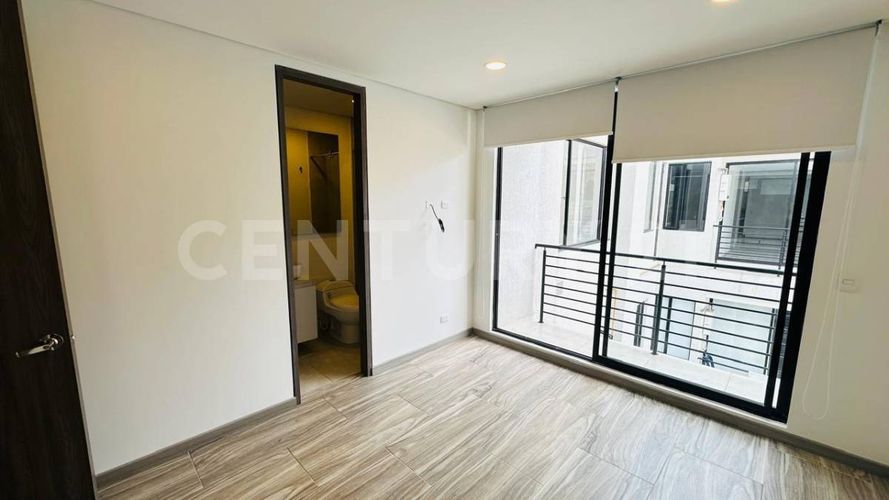 Apartamento en venta en Niza, Bogotá · foto 7 de 18