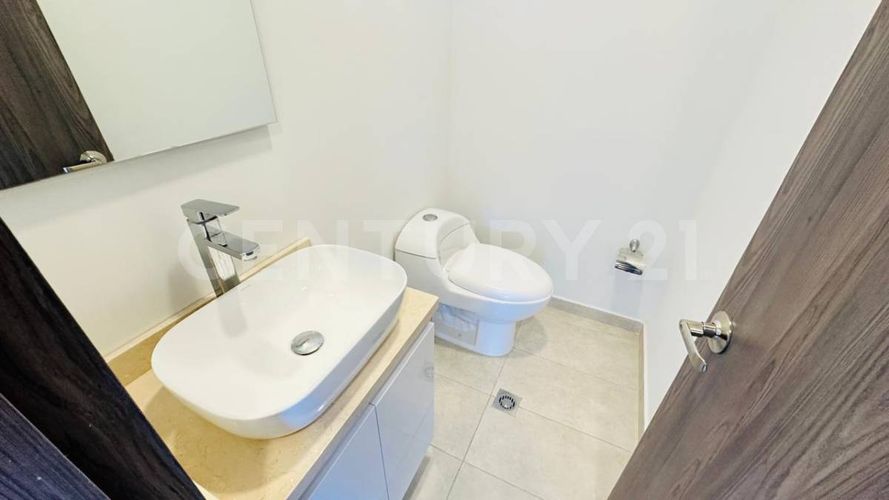 Apartamento en venta en Niza, Bogotá · foto 8 de 18