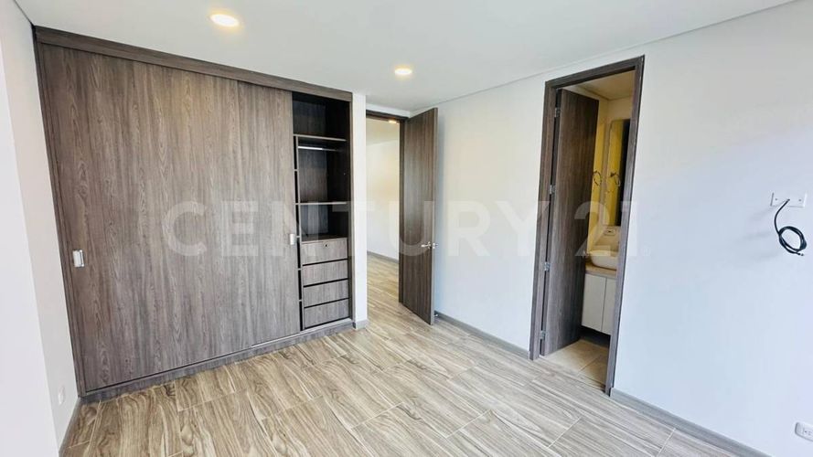 Apartamento en venta en Niza, Bogotá · foto 9 de 18