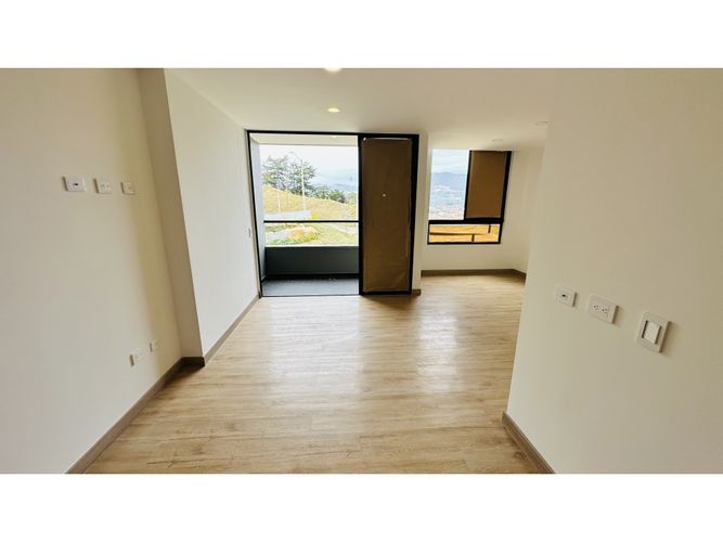 Apartamento de 2 alcobas en venta en La Ceja, 66 m² · foto 4 de 16