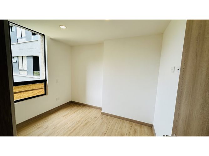 Apartamento de 2 alcobas en venta en La Ceja, 66 m² · foto 11 de 16