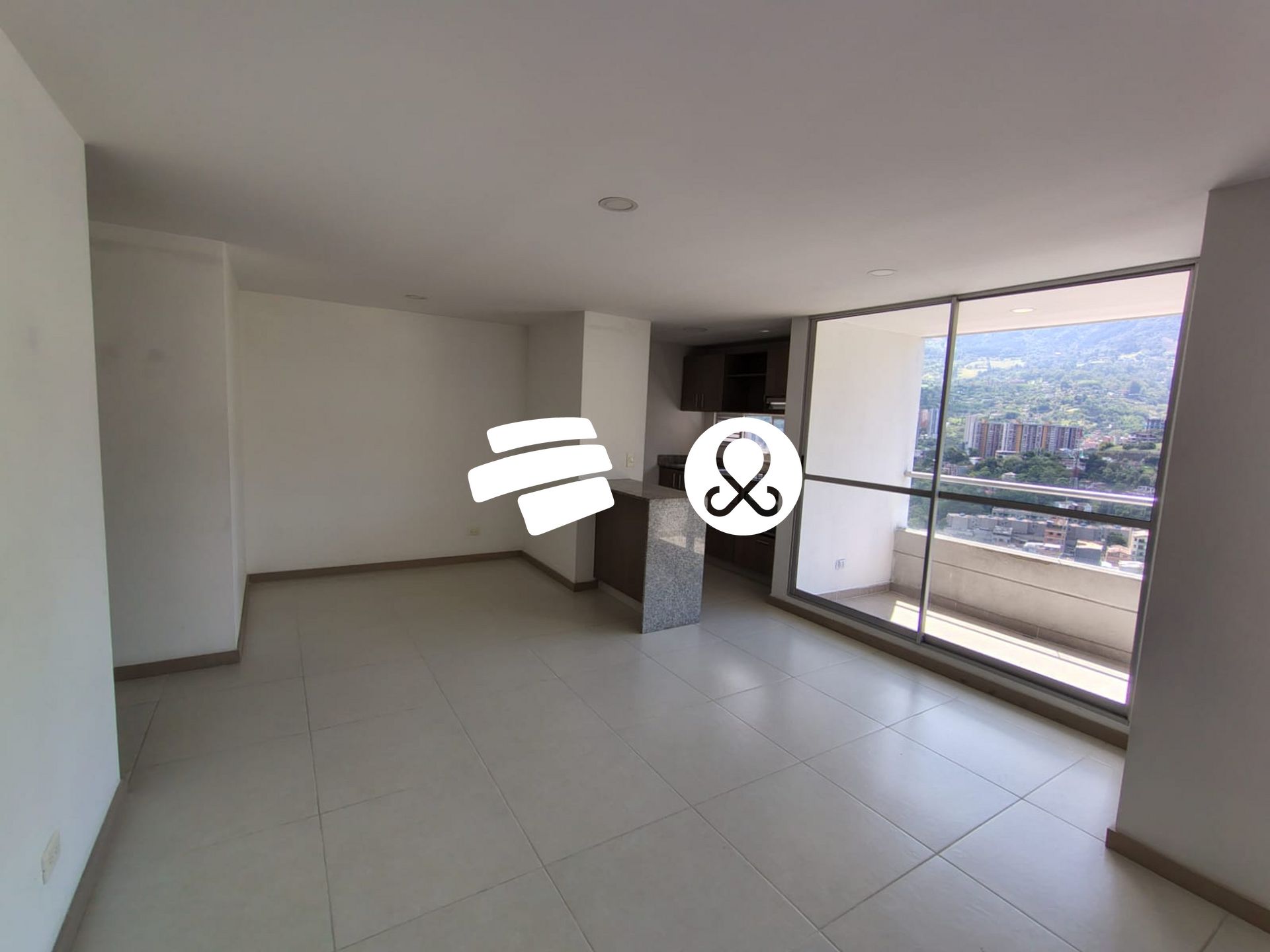 Apartamento en venta en Zona Centro, Envigado · foto 4 de 17
