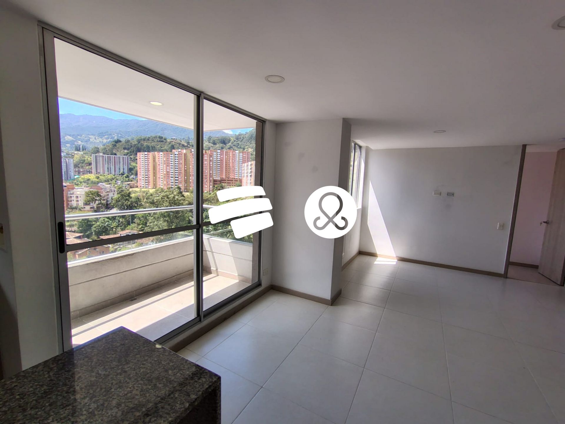 Apartamento en venta en Zona Centro, Envigado · foto 5 de 17