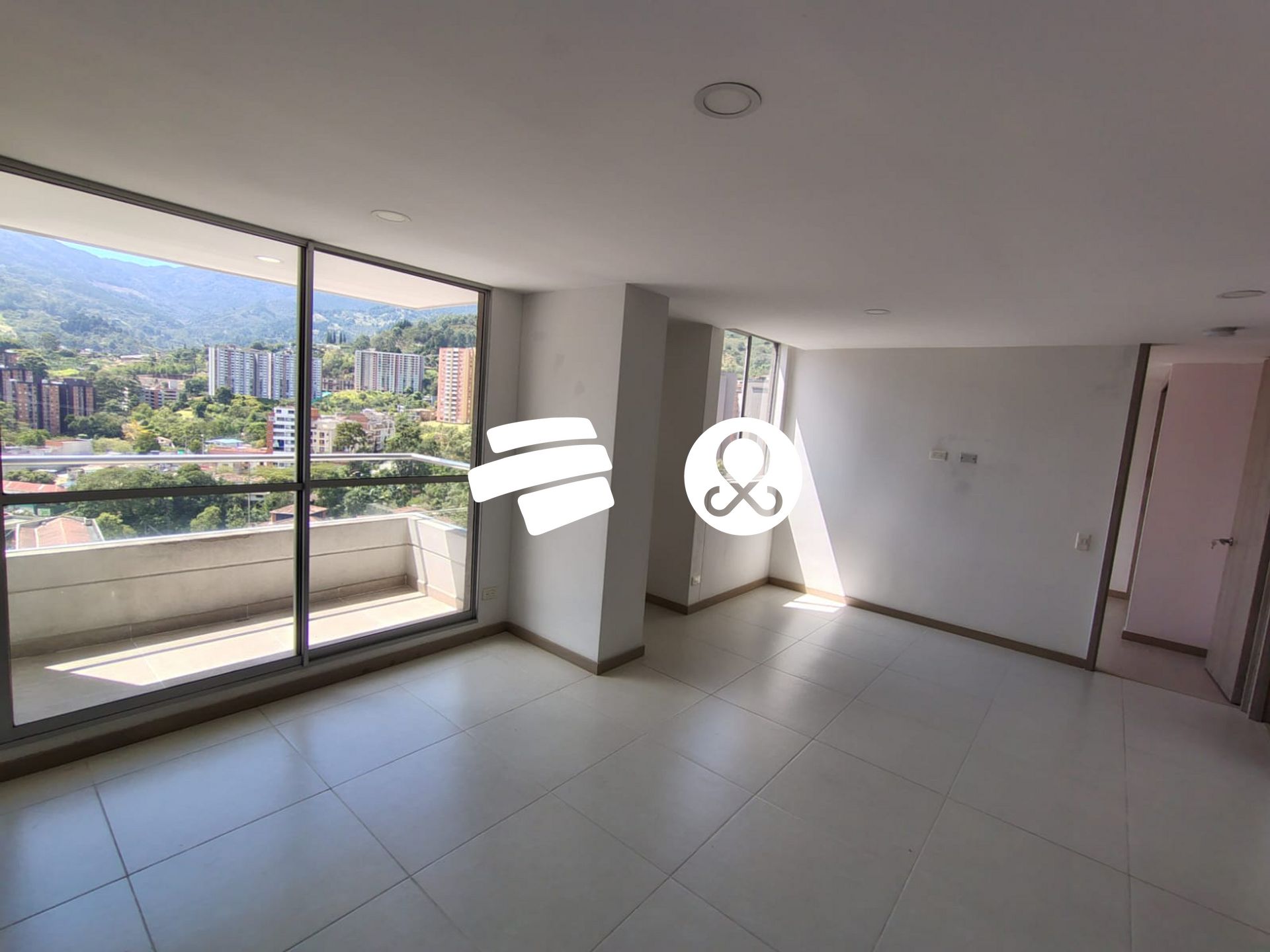 Apartamento en venta en Zona Centro, Envigado · foto 7 de 17