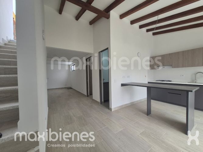 Casa de 3 alcobas en venta en La Ceja, 76 m² · foto 2 de 16