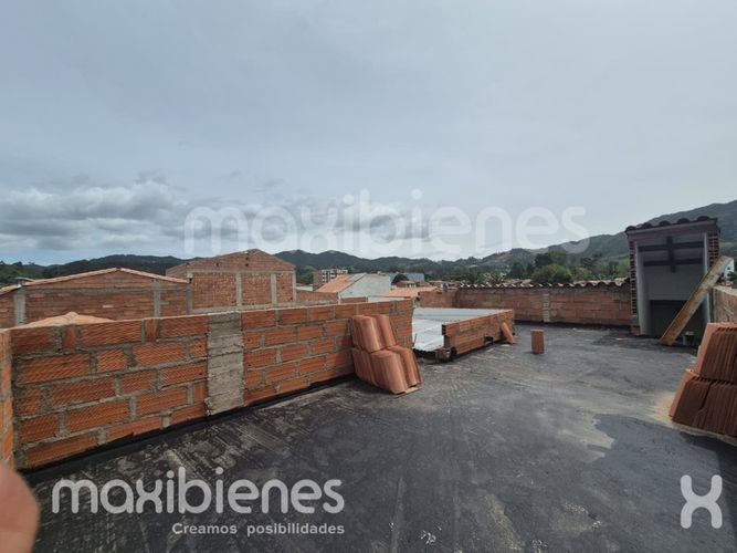 Casa de 3 alcobas en venta en La Ceja, 76 m² · foto 10 de 16