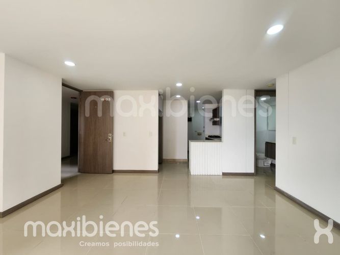 Apartamento de 2 alcobas en arriendo en Villa Carlota, Medellín, 85 m² · foto 3 de 19