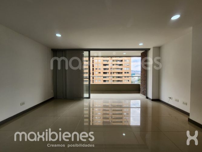 Apartamento de 2 alcobas en arriendo en Villa Carlota, Medellín, 85 m² · foto 5 de 19