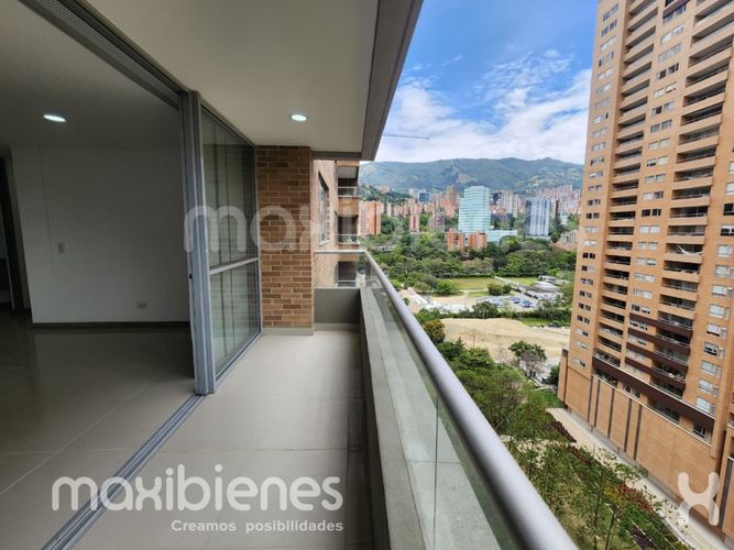 Apartamento de 2 alcobas en arriendo en Villa Carlota, Medellín, 85 m² · foto 6 de 19