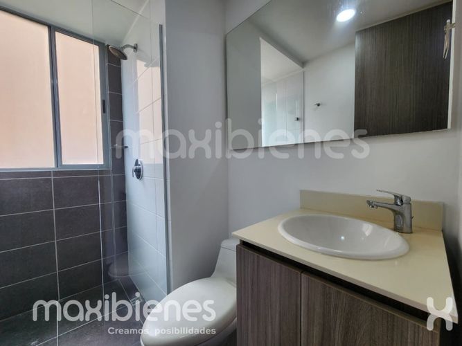 Apartamento de 2 alcobas en arriendo en Villa Carlota, Medellín, 85 m² · foto 15 de 19