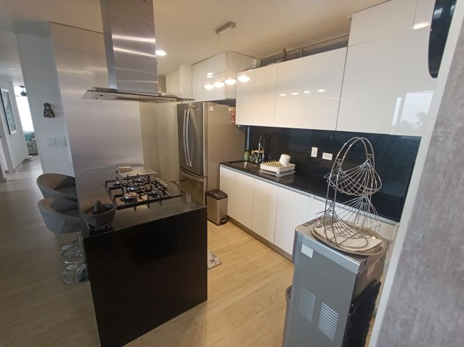 Apartamento de 3 alcobas en venta en Picaleña Y Mirolindo, Ibagué, 120 m² · foto 6 de 24